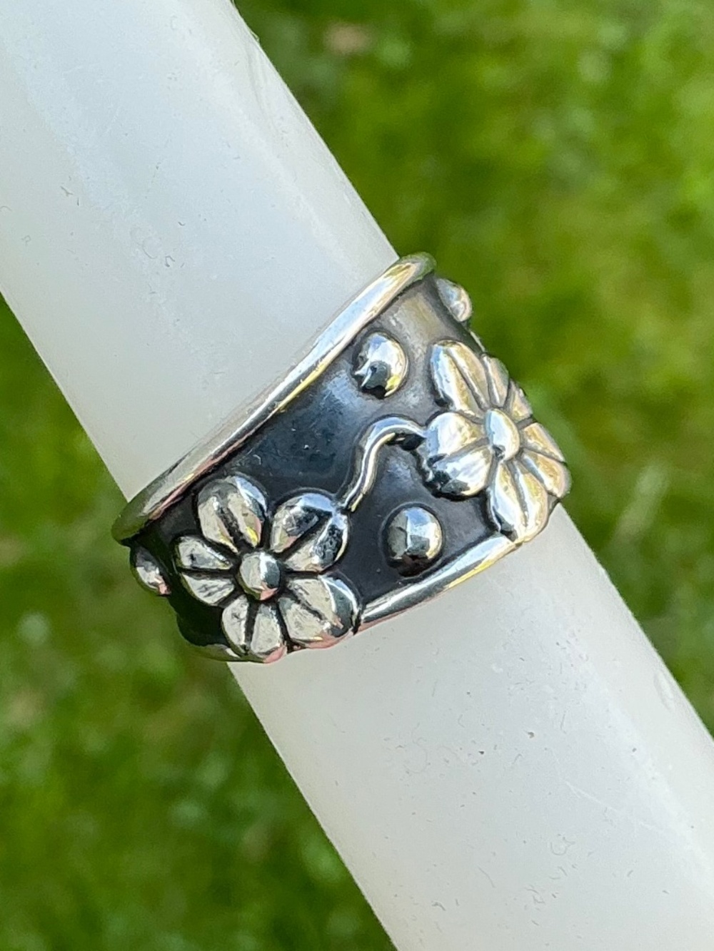 Vintage Mexico Sterling Silver Ring Signed Daisy Flower Band Oxidized Design - Picture 16 of 16